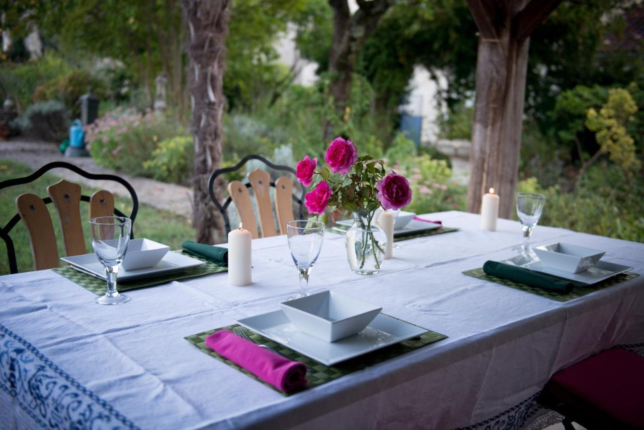 Bed and Breakfast Le Petit Cochon Valence-sur-Baïse Exterior foto