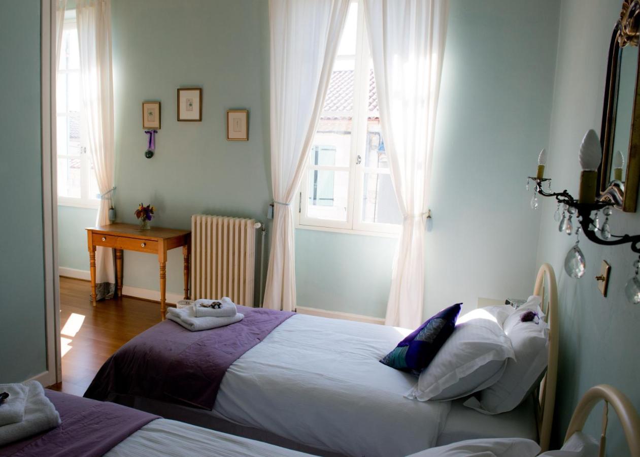 Bed and Breakfast Le Petit Cochon Valence-sur-Baïse Exterior foto
